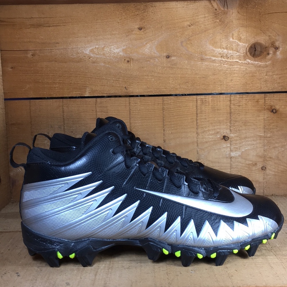 Nike Alpha Menace Shark Fast Flex Cleats